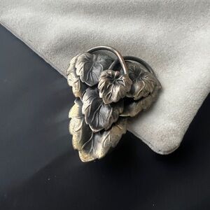 Vintage Leaf Dress Clip